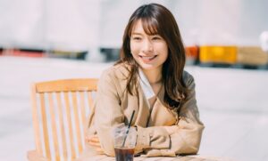 美人なのにモテない女性の特徴とは？“隙がない”のが原因かも